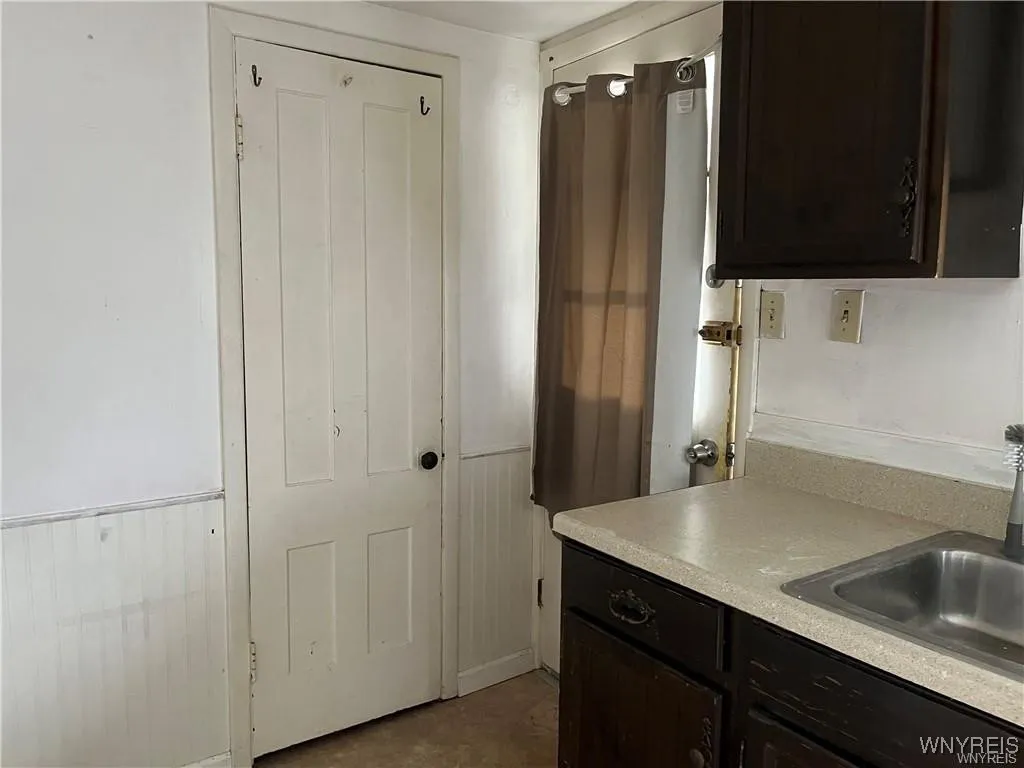 36 Park Avenue, Royalton, New York 14105, Royalton, New York 14105, 3 Bedrooms Bedrooms, 7 Rooms Rooms,2 BathroomsBathrooms,Residential,For Sale,36 Park Avenue, Royalton, New York 14105,0,B1648767