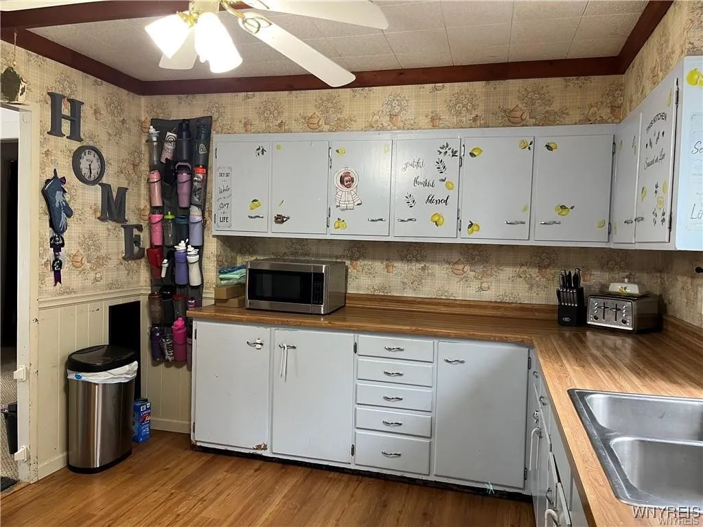 36 Park Avenue, Royalton, New York 14105, Royalton, New York 14105, 3 Bedrooms Bedrooms, 7 Rooms Rooms,2 BathroomsBathrooms,Residential,For Sale,36 Park Avenue, Royalton, New York 14105,0,B1648767