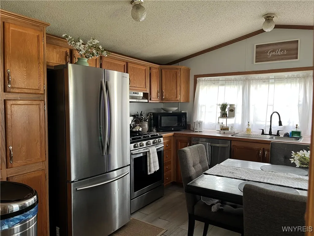 1289 Norwood Drive, Lockport Town, New York 14094, Lockport Town, New York 14094, 3 Bedrooms Bedrooms, 5 Rooms Rooms,2 BathroomsBathrooms,Residential,For Sale,1289 Norwood Drive, Lockport Town, New York 14094,0,B1649008