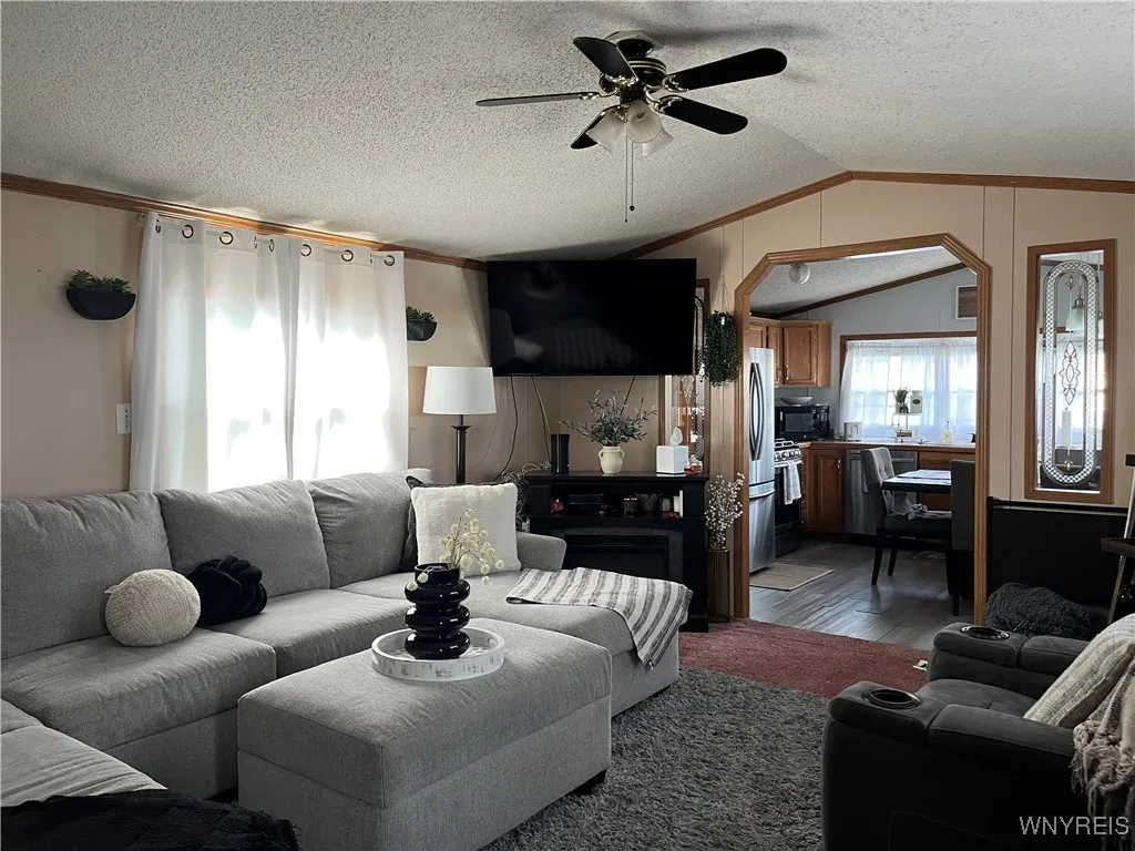 1289 Norwood Drive, Lockport Town, New York 14094, Lockport Town, New York 14094, 3 Bedrooms Bedrooms, 5 Rooms Rooms,2 BathroomsBathrooms,Residential,For Sale,1289 Norwood Drive, Lockport Town, New York 14094,0,B1649008