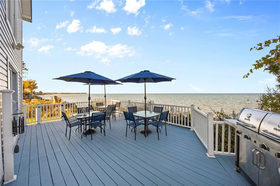 3060 Edgemere Drive, Greece, New York 14612, Greece, New York 14612, 3 Bedrooms Bedrooms, 7 Rooms Rooms,3 BathroomsBathrooms,Residential,For Sale,3060 Edgemere Drive, Greece, New York 14612,0,R1649016