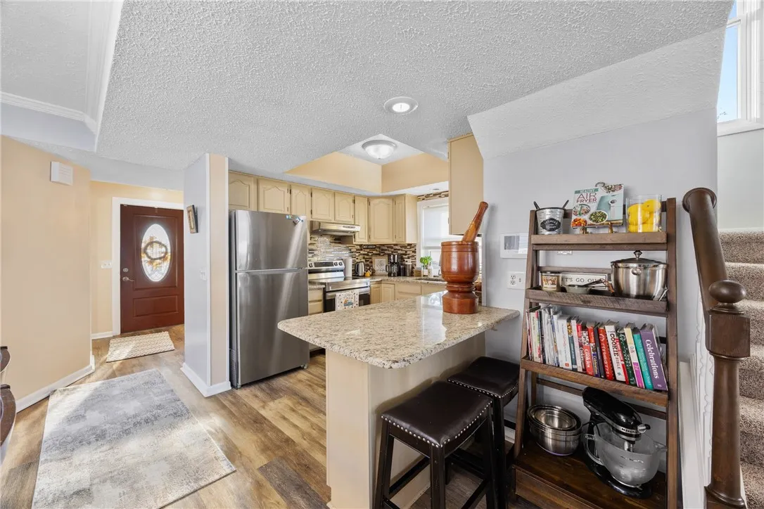 3060 Edgemere Drive, Greece, New York 14612, Greece, New York 14612, 3 Bedrooms Bedrooms, 7 Rooms Rooms,3 BathroomsBathrooms,Residential,For Sale,3060 Edgemere Drive, Greece, New York 14612,0,R1649016