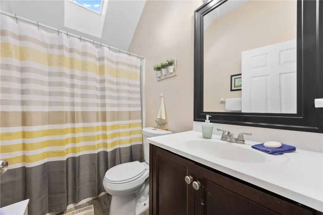 3060 Edgemere Drive, Greece, New York 14612, Greece, New York 14612, 3 Bedrooms Bedrooms, 7 Rooms Rooms,3 BathroomsBathrooms,Residential,For Sale,3060 Edgemere Drive, Greece, New York 14612,0,R1649016