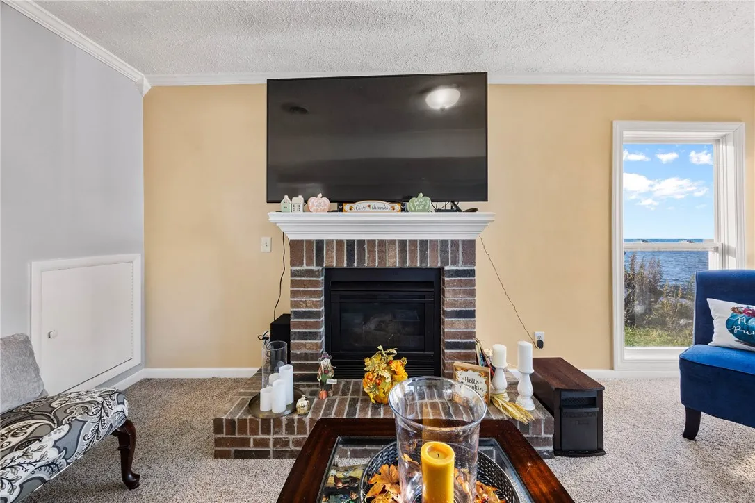 3060 Edgemere Drive, Greece, New York 14612, Greece, New York 14612, 3 Bedrooms Bedrooms, 7 Rooms Rooms,3 BathroomsBathrooms,Residential,For Sale,3060 Edgemere Drive, Greece, New York 14612,0,R1649016