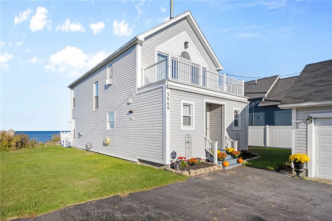 3060 Edgemere Drive, Greece, New York 14612, Greece, New York 14612, 3 Bedrooms Bedrooms, 7 Rooms Rooms,3 BathroomsBathrooms,Residential,For Sale,3060 Edgemere Drive, Greece, New York 14612,0,R1649016