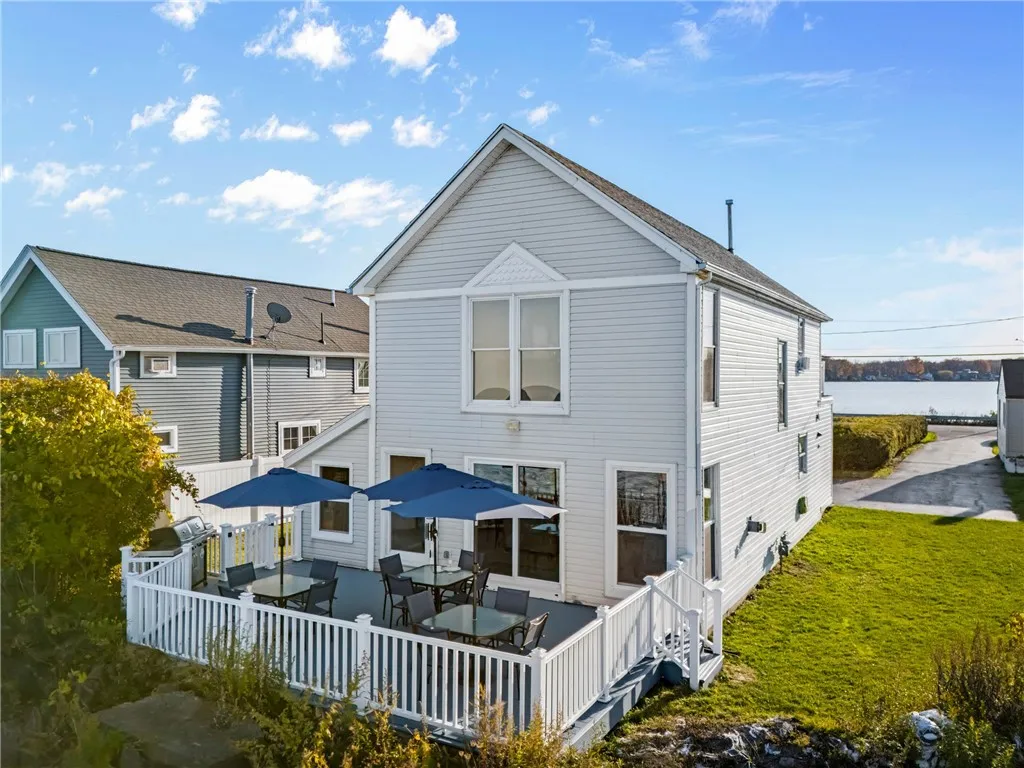 3060 Edgemere Drive, Greece, New York 14612, Greece, New York 14612, 3 Bedrooms Bedrooms, 7 Rooms Rooms,3 BathroomsBathrooms,Residential,For Sale,3060 Edgemere Drive, Greece, New York 14612,0,R1649016