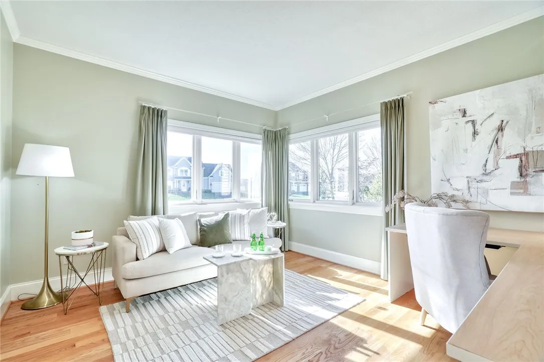 A dedicated office sits off the foyer—ideal for ‘work-from-home’, reading, or overflow guest space.