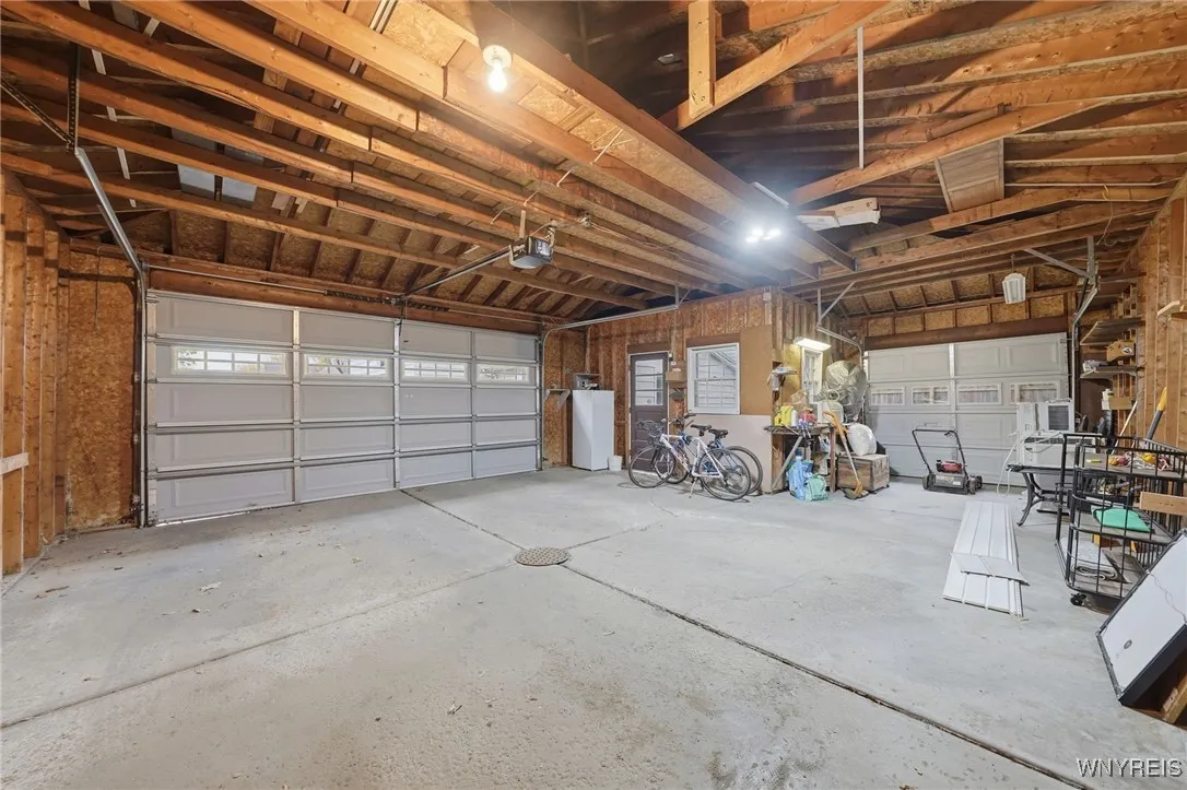 GARAGE 2.5 CAR