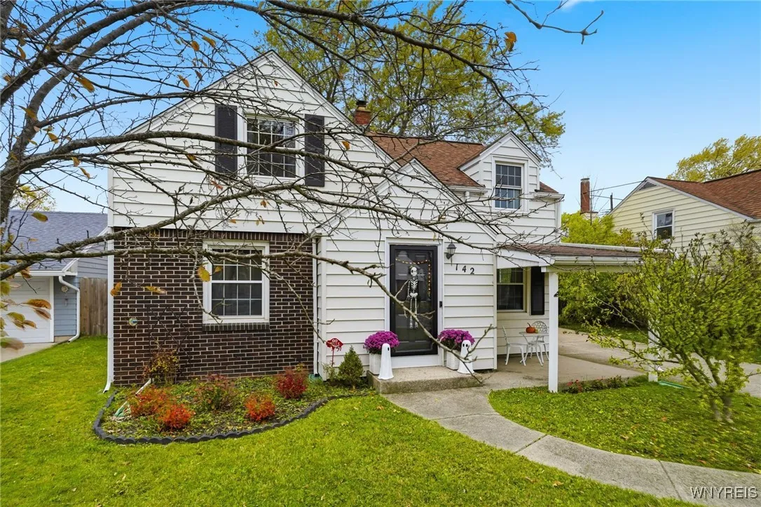 142 Kelvin Drive, Tonawanda, New York 14223, Tonawanda, New York 14223, 3 Bedrooms Bedrooms, 7 Rooms Rooms,3 BathroomsBathrooms,Residential,Closed,142 Kelvin Drive, Tonawanda, New York 14223,0,B1648905