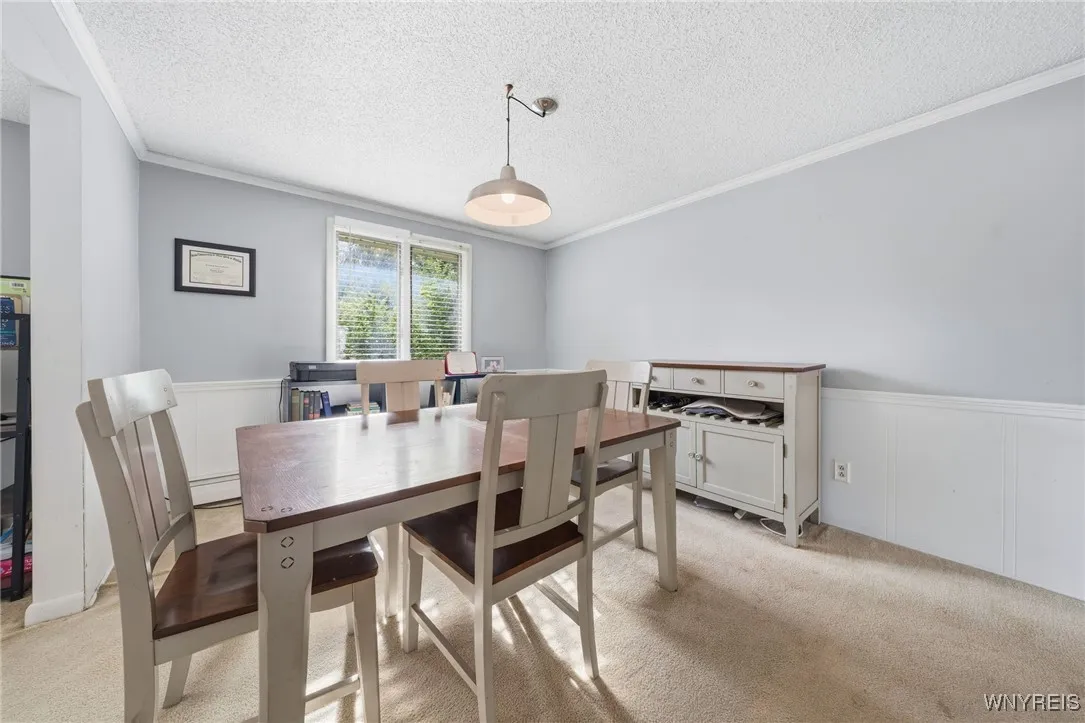 1045 Ransom Road, Grand Island, New York 14072, Grand Island, New York 14072, 4 Bedrooms Bedrooms, 9 Rooms Rooms,3 BathroomsBathrooms,Residential,For Sale,1045 Ransom Road, Grand Island, New York 14072,0,B1648747