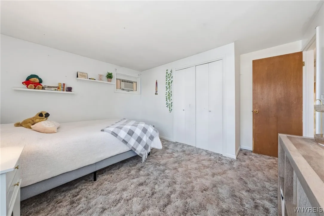 1045 Ransom Road, Grand Island, New York 14072, Grand Island, New York 14072, 4 Bedrooms Bedrooms, 9 Rooms Rooms,3 BathroomsBathrooms,Residential,For Sale,1045 Ransom Road, Grand Island, New York 14072,0,B1648747