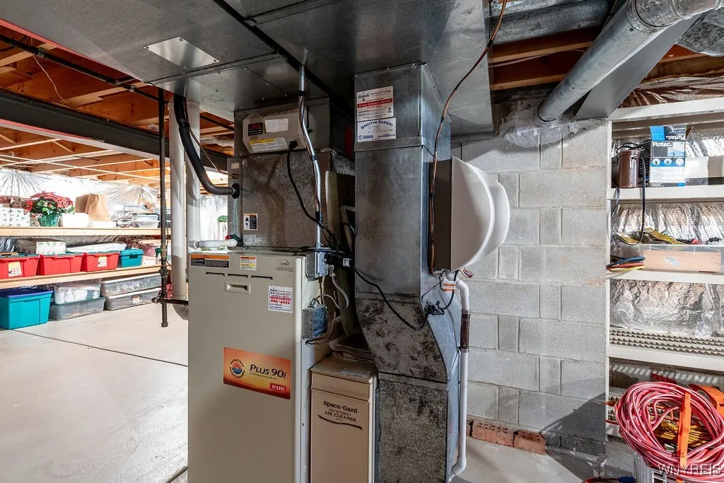 5 Hampton Hill Drive, Amherst, New York 14221, Amherst, New York 14221, 3 Bedrooms Bedrooms, 5 Rooms Rooms,2 BathroomsBathrooms,Residential,For Sale,5 Hampton Hill Drive, Amherst, New York 14221,0,B1648874