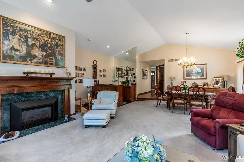 5 Hampton Hill Drive, Amherst, New York 14221, Amherst, New York 14221, 3 Bedrooms Bedrooms, 5 Rooms Rooms,2 BathroomsBathrooms,Residential,For Sale,5 Hampton Hill Drive, Amherst, New York 14221,0,B1648874