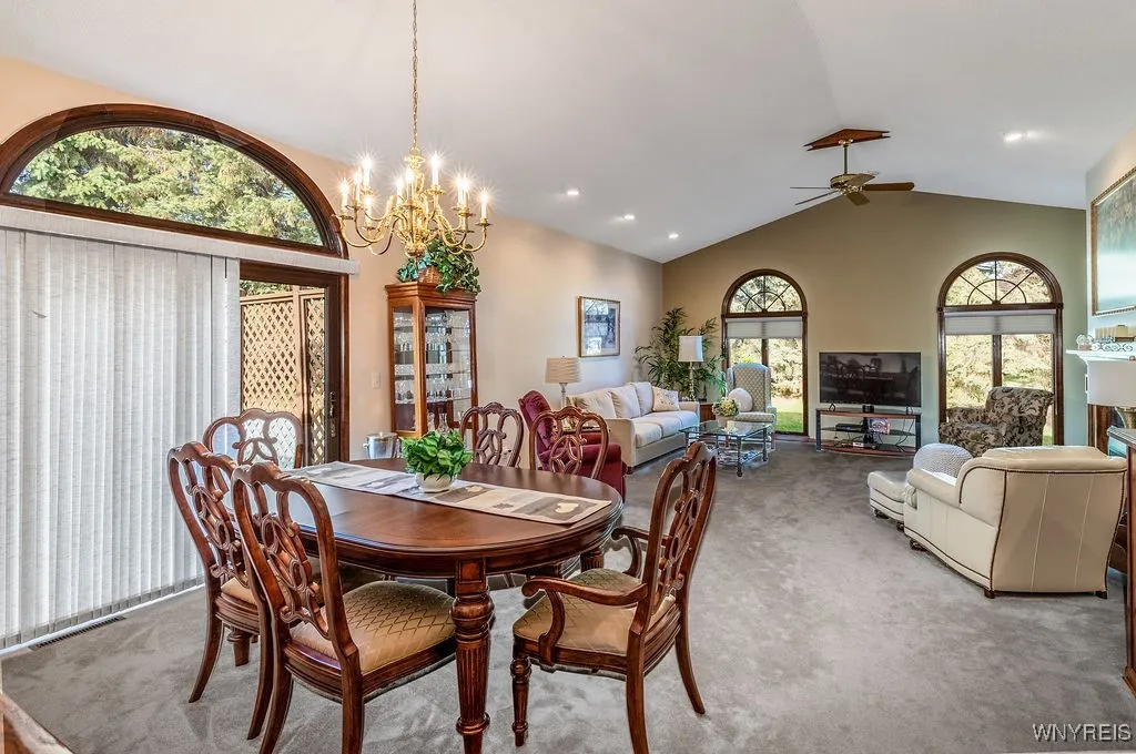 5 Hampton Hill Drive, Amherst, New York 14221, Amherst, New York 14221, 3 Bedrooms Bedrooms, 5 Rooms Rooms,2 BathroomsBathrooms,Residential,For Sale,5 Hampton Hill Drive, Amherst, New York 14221,0,B1648874