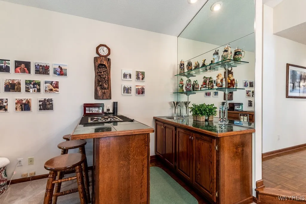 5 Hampton Hill Drive, Amherst, New York 14221, Amherst, New York 14221, 3 Bedrooms Bedrooms, 5 Rooms Rooms,2 BathroomsBathrooms,Residential,For Sale,5 Hampton Hill Drive, Amherst, New York 14221,0,B1648874