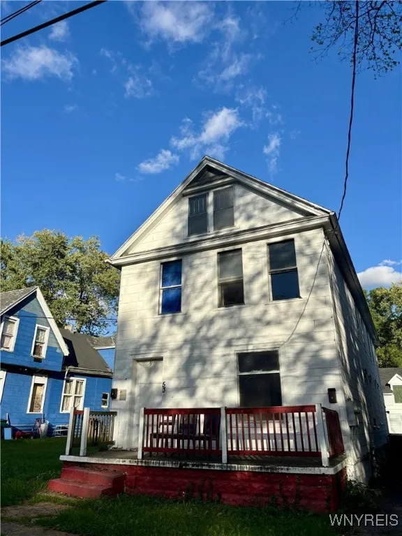 53 Pershing Avenue 1, Buffalo, New York 14211, Buffalo, New York 14211, 3 Bedrooms Bedrooms, 6 Rooms Rooms,1 BathroomBathrooms,Residential Lease,For Rent,53 Pershing Avenue 1, Buffalo, New York 14211,0,B1649070