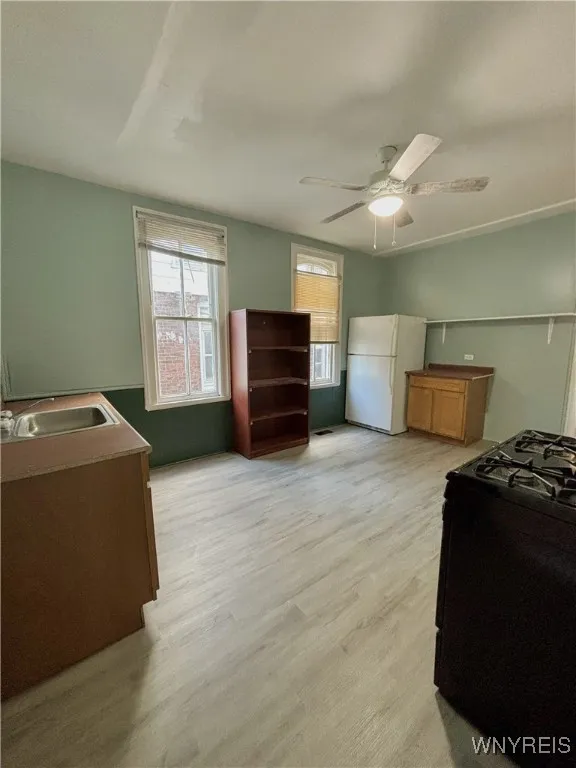 53 Pershing Avenue 1, Buffalo, New York 14211, Buffalo, New York 14211, 3 Bedrooms Bedrooms, 6 Rooms Rooms,1 BathroomBathrooms,Residential Lease,For Rent,53 Pershing Avenue 1, Buffalo, New York 14211,0,B1649070