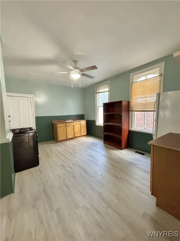 53 Pershing Avenue 1, Buffalo, New York 14211, Buffalo, New York 14211, 3 Bedrooms Bedrooms, 6 Rooms Rooms,1 BathroomBathrooms,Residential Lease,For Rent,53 Pershing Avenue 1, Buffalo, New York 14211,0,B1649070