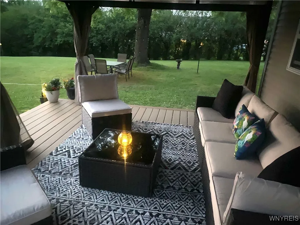 1140 Greenfield Drive, Alden, New York 14004, Alden, New York 14004, 3 Bedrooms Bedrooms, 8 Rooms Rooms,1 BathroomBathrooms,Residential,For Sale,1140 Greenfield Drive, Alden, New York 14004,0,B1648665