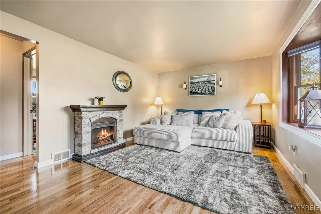 1140 Greenfield Drive, Alden, New York 14004, Alden, New York 14004, 3 Bedrooms Bedrooms, 8 Rooms Rooms,1 BathroomBathrooms,Residential,For Sale,1140 Greenfield Drive, Alden, New York 14004,0,B1648665