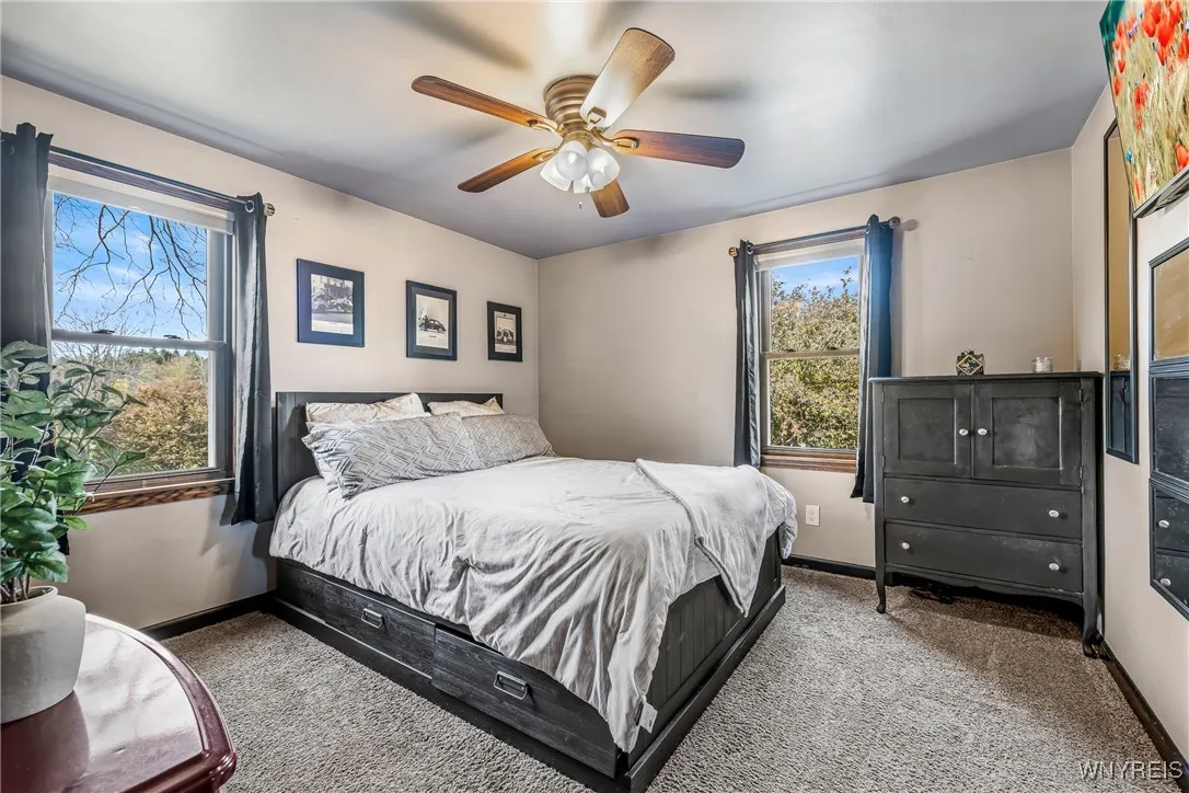 1ST FLOOR PRIMARY BEDROOM