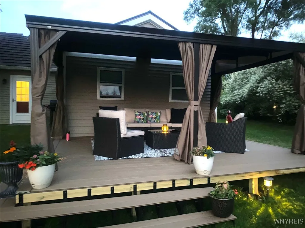 1140 Greenfield Drive, Alden, New York 14004, Alden, New York 14004, 3 Bedrooms Bedrooms, 8 Rooms Rooms,1 BathroomBathrooms,Residential,For Sale,1140 Greenfield Drive, Alden, New York 14004,0,B1648665