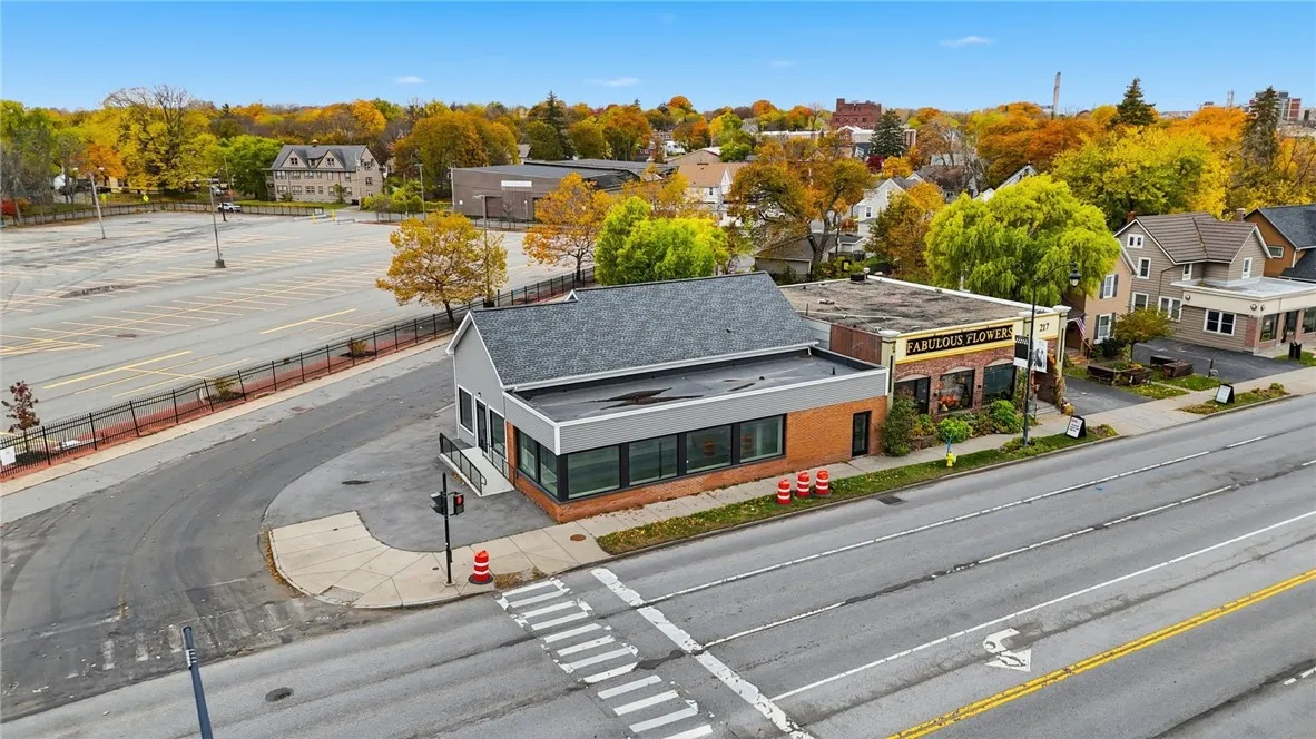 211 West Ridge Road, Rochester, New York 14615, Rochester, New York 14615, ,Commercial Lease,For Rent,211 West Ridge Road, Rochester, New York 14615,0,R1648849