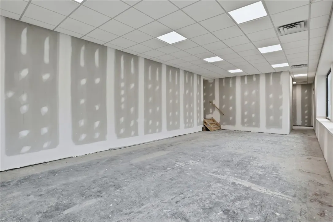 211 West Ridge Road, Rochester, New York 14615, Rochester, New York 14615, ,Commercial Lease,For Rent,211 West Ridge Road, Rochester, New York 14615,0,R1648849