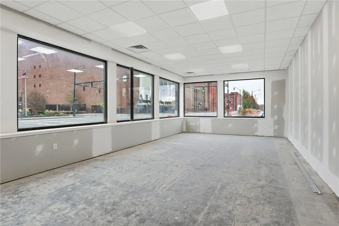 211 West Ridge Road, Rochester, New York 14615, Rochester, New York 14615, ,Commercial Lease,For Rent,211 West Ridge Road, Rochester, New York 14615,0,R1648849