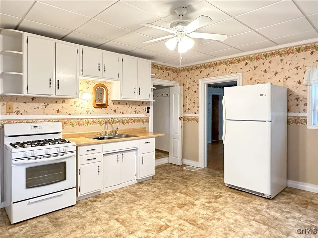 507 South Litchfield Street, Frankfort, New York 1, Frankfort, New York 13340, 4 Bedrooms Bedrooms, 8 Rooms Rooms,2 BathroomsBathrooms,Residential,For Sale,507 South Litchfield Street, Frankfort, New York 1,0,S1649089