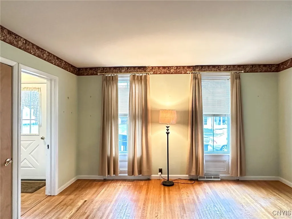 507 South Litchfield Street, Frankfort, New York 1, Frankfort, New York 13340, 4 Bedrooms Bedrooms, 8 Rooms Rooms,2 BathroomsBathrooms,Residential,For Sale,507 South Litchfield Street, Frankfort, New York 1,0,S1649089