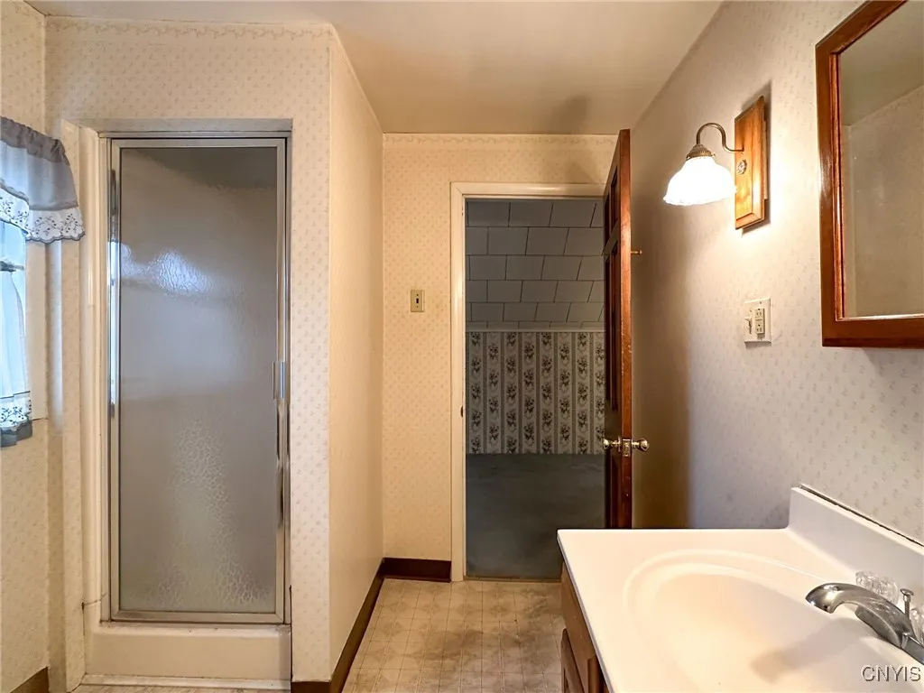 507 South Litchfield Street, Frankfort, New York 1, Frankfort, New York 13340, 4 Bedrooms Bedrooms, 8 Rooms Rooms,2 BathroomsBathrooms,Residential,For Sale,507 South Litchfield Street, Frankfort, New York 1,0,S1649089