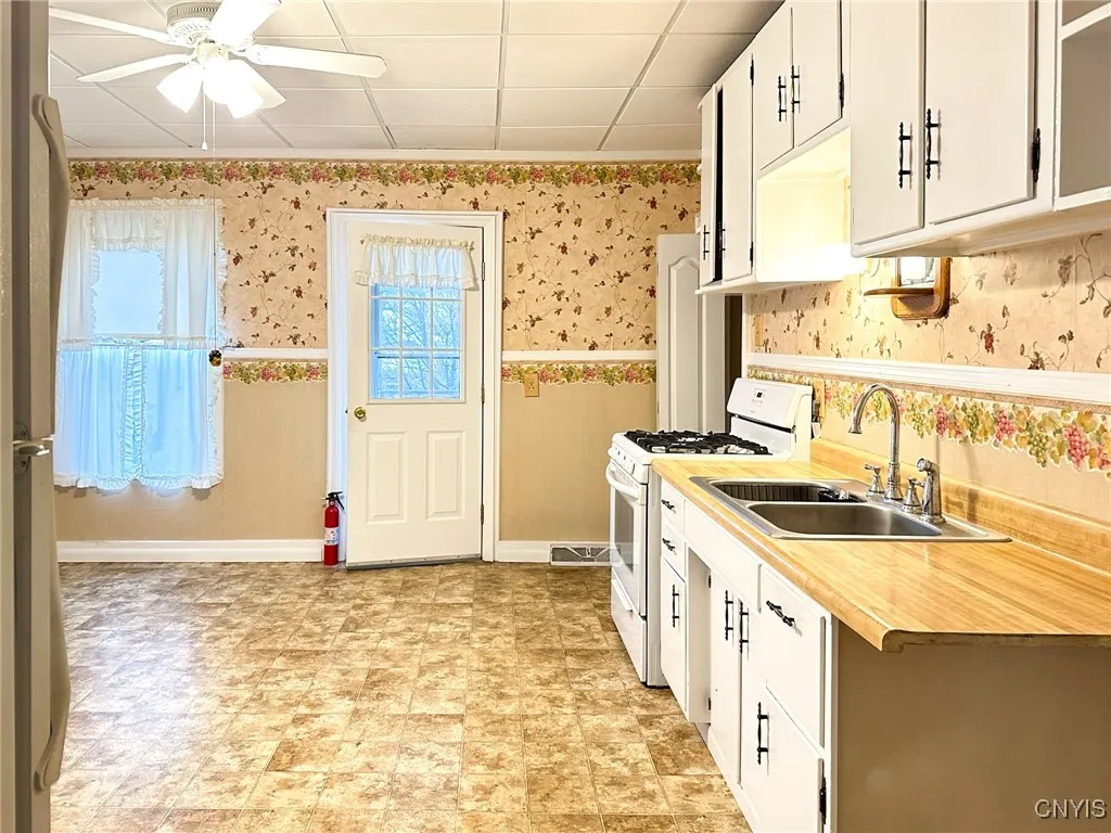 507 South Litchfield Street, Frankfort, New York 1, Frankfort, New York 13340, 4 Bedrooms Bedrooms, 8 Rooms Rooms,2 BathroomsBathrooms,Residential,For Sale,507 South Litchfield Street, Frankfort, New York 1,0,S1649089