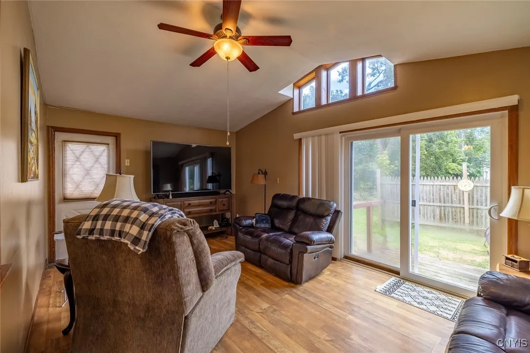 118 South Crescent Drive, Rome, New York 13440, Rome, New York 13440, 2 Bedrooms Bedrooms, 6 Rooms Rooms,1 BathroomBathrooms,Residential,For Sale,118 South Crescent Drive, Rome, New York 13440,0,S1649103