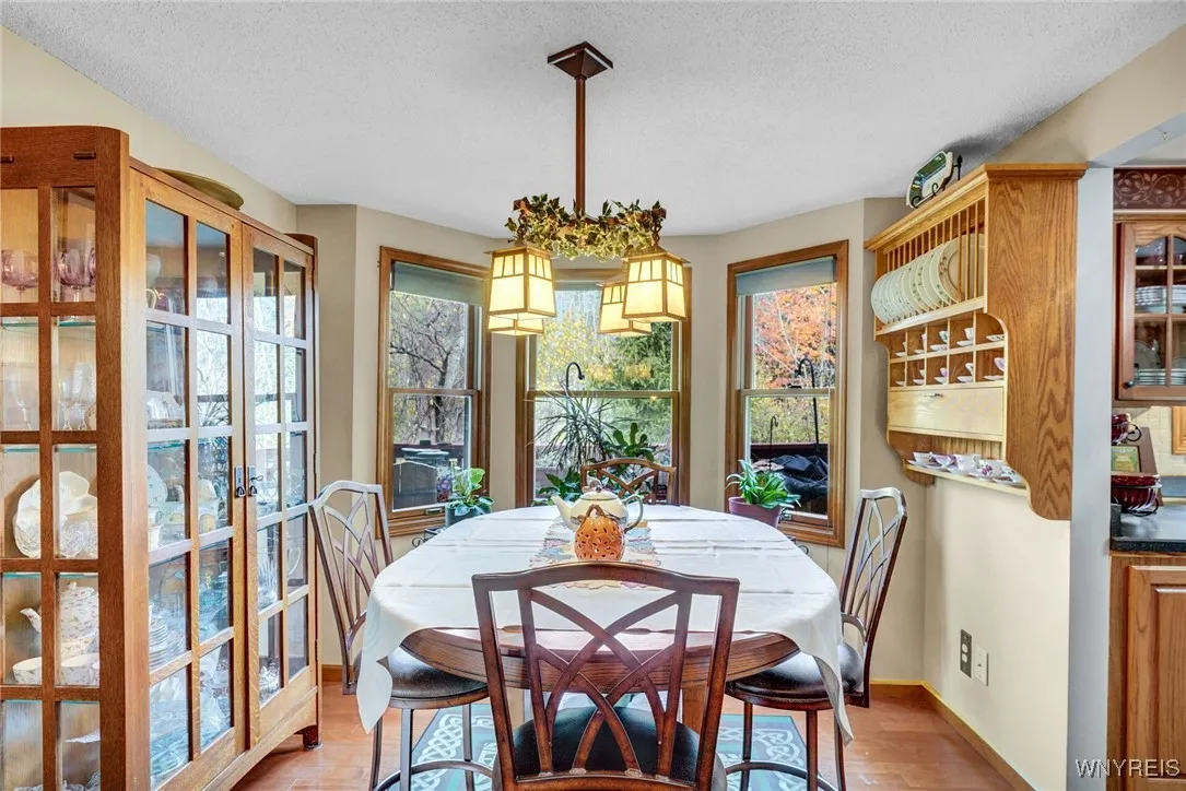 10 In The Woods Lane, West Seneca, New York 14224, West Seneca, New York 14224, 2 Bedrooms Bedrooms, 6 Rooms Rooms,1 BathroomBathrooms,Residential,For Sale,10 In The Woods Lane, West Seneca, New York 14224,0,B1648663