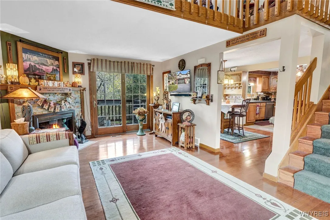 10 In The Woods Lane, West Seneca, New York 14224, West Seneca, New York 14224, 2 Bedrooms Bedrooms, 6 Rooms Rooms,1 BathroomBathrooms,Residential,For Sale,10 In The Woods Lane, West Seneca, New York 14224,0,B1648663