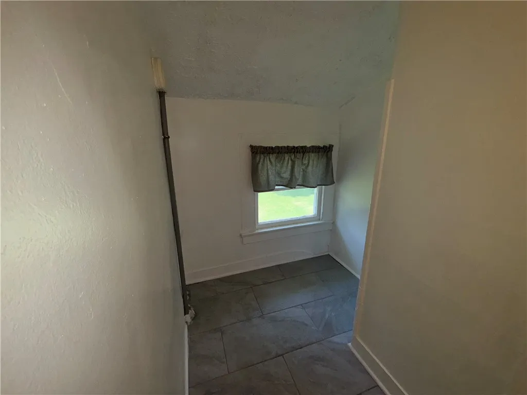 Rochester, New York 14608, 2 Bedrooms Bedrooms, 4 Rooms Rooms,1 BathroomBathrooms,Residential Lease,For Rent,0,R1649054