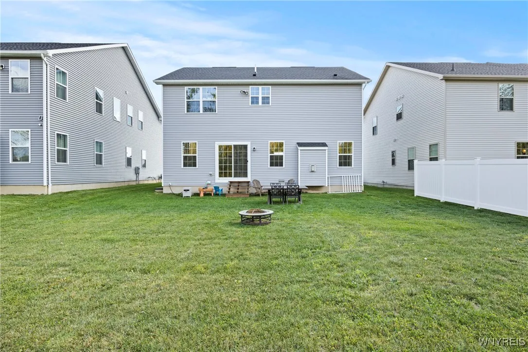 216 Sierra Drive, Amherst, New York 14228, Amherst, New York 14228, 4 Bedrooms Bedrooms, 9 Rooms Rooms,2 BathroomsBathrooms,Residential,For Sale,216 Sierra Drive, Amherst, New York 14228,0,B1649003