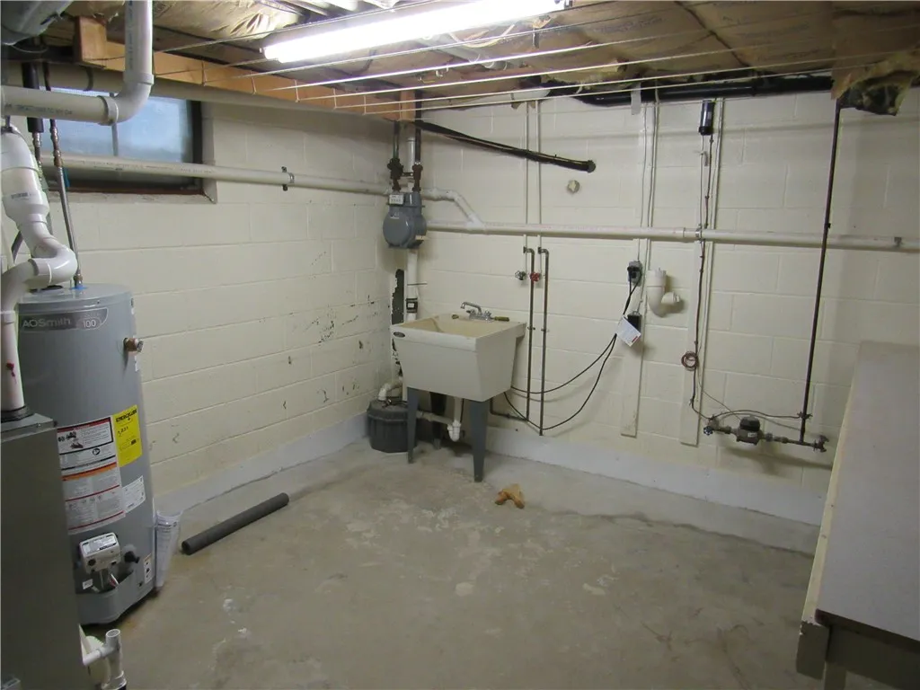 528 Rt-88, Phelps, New York 14513, Phelps, New York 14513, 3 Bedrooms Bedrooms, 7 Rooms Rooms,2 BathroomsBathrooms,Residential,For Sale,528 Rt-88, Phelps, New York 14513,0,R1648694