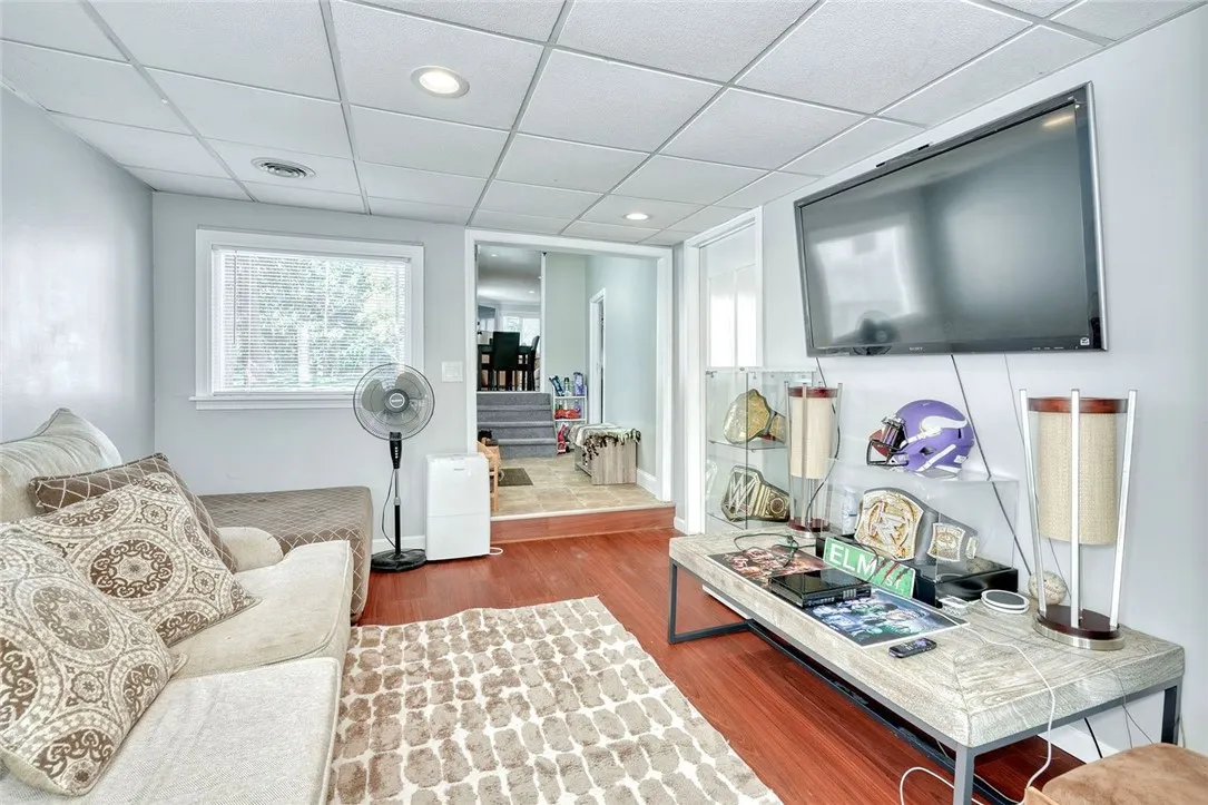 1166 Bay Rd, Webster, New York 14580, Webster, New York 14580, 4 Bedrooms Bedrooms, 7 Rooms Rooms,2 BathroomsBathrooms,Residential,For Sale,1166 Bay Rd, Webster, New York 14580,0,R1649122