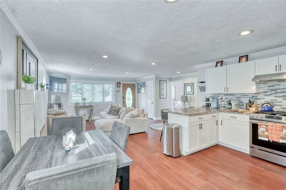 1166 Bay Rd, Webster, New York 14580, Webster, New York 14580, 4 Bedrooms Bedrooms, 7 Rooms Rooms,2 BathroomsBathrooms,Residential,For Sale,1166 Bay Rd, Webster, New York 14580,0,R1649122