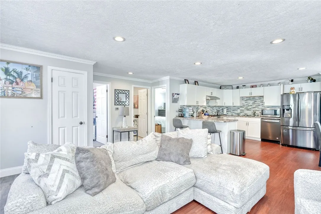 1166 Bay Rd, Webster, New York 14580, Webster, New York 14580, 4 Bedrooms Bedrooms, 7 Rooms Rooms,2 BathroomsBathrooms,Residential,For Sale,1166 Bay Rd, Webster, New York 14580,0,R1649122