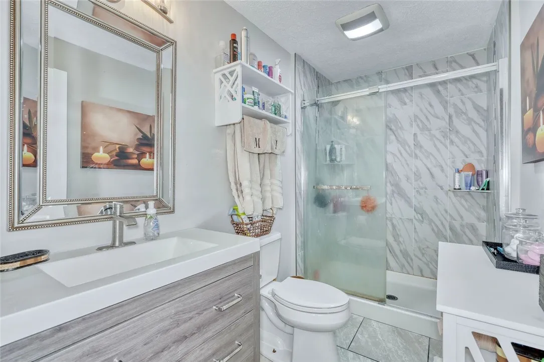 1166 Bay Rd, Webster, New York 14580, Webster, New York 14580, 4 Bedrooms Bedrooms, 7 Rooms Rooms,2 BathroomsBathrooms,Residential,For Sale,1166 Bay Rd, Webster, New York 14580,0,R1649122