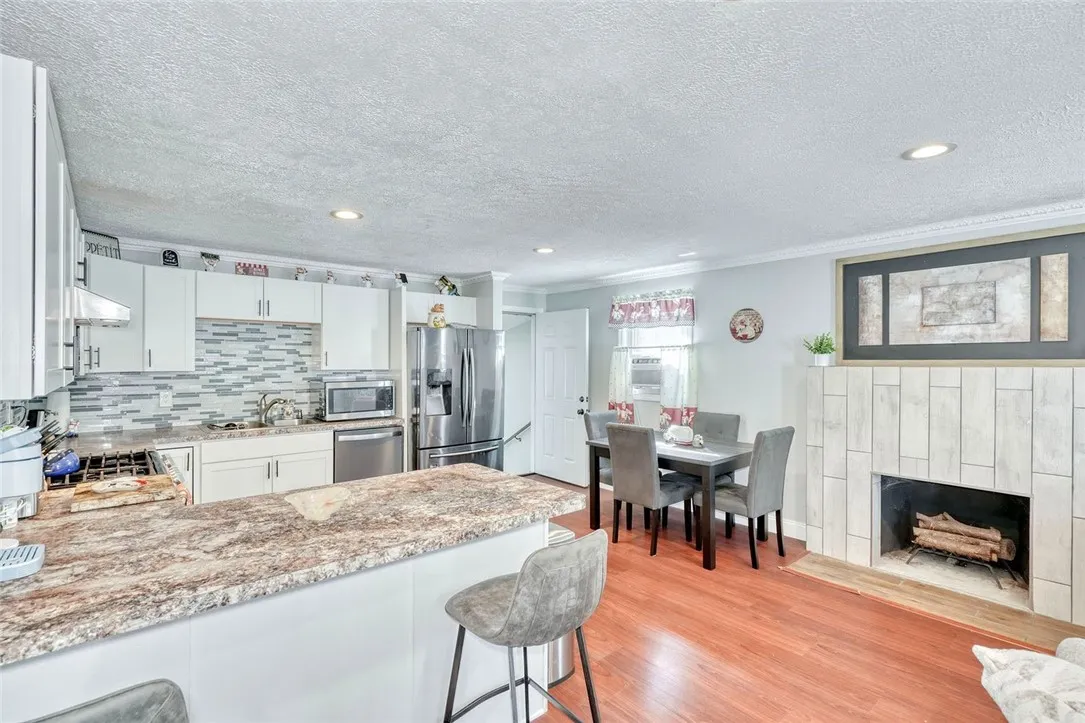 1166 Bay Rd, Webster, New York 14580, Webster, New York 14580, 4 Bedrooms Bedrooms, 7 Rooms Rooms,2 BathroomsBathrooms,Residential,For Sale,1166 Bay Rd, Webster, New York 14580,0,R1649122