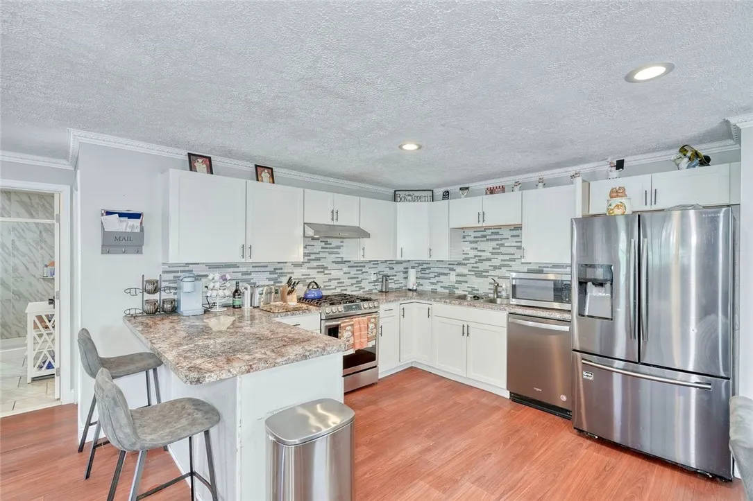 1166 Bay Rd, Webster, New York 14580, Webster, New York 14580, 4 Bedrooms Bedrooms, 7 Rooms Rooms,2 BathroomsBathrooms,Residential,For Sale,1166 Bay Rd, Webster, New York 14580,0,R1649122