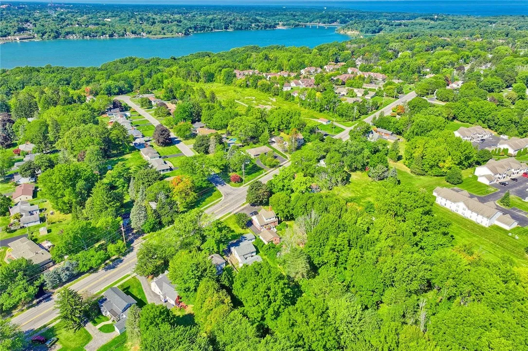 1166 Bay Rd, Webster, New York 14580, Webster, New York 14580, 4 Bedrooms Bedrooms, 7 Rooms Rooms,2 BathroomsBathrooms,Residential,For Sale,1166 Bay Rd, Webster, New York 14580,0,R1649122