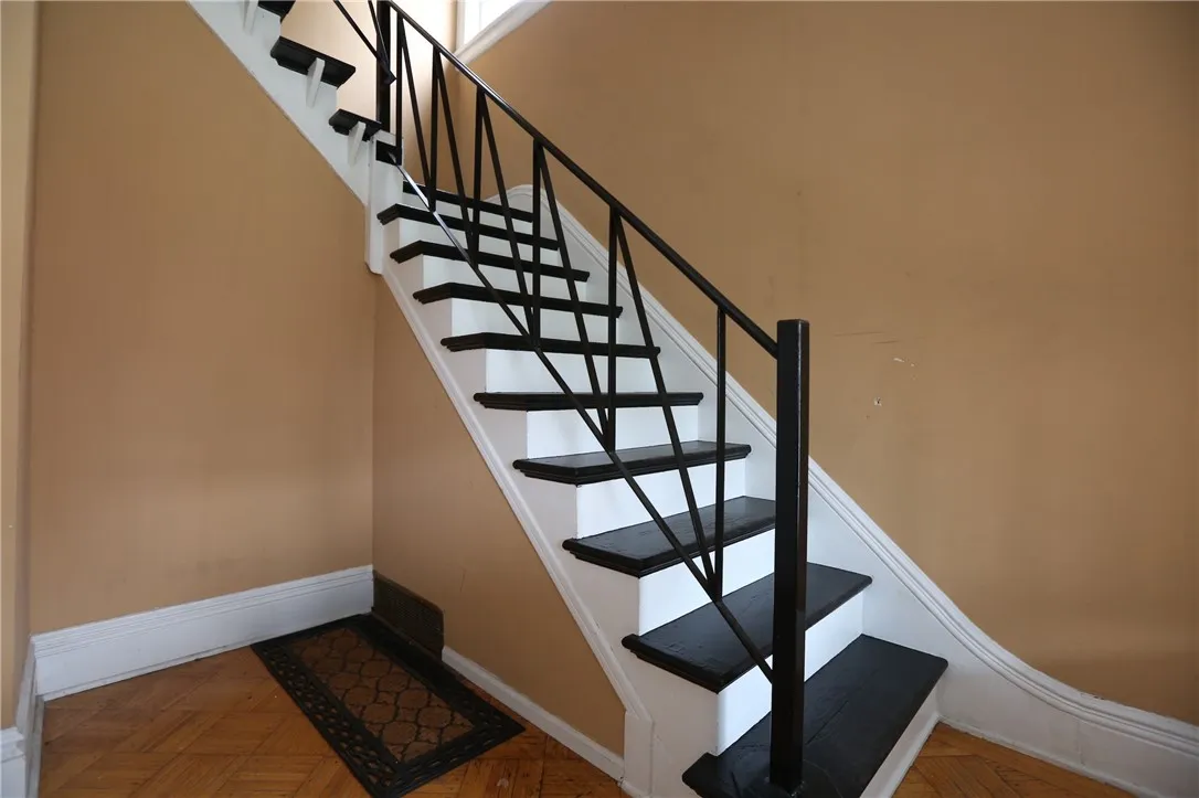 745 University Avenue Down, Rochester, New York 14, Rochester, New York 14607, 1 Bedroom Bedrooms, 5 Rooms Rooms,1 BathroomBathrooms,Residential Lease,For Rent,745 University Avenue Down, Rochester, New York 14,0,R1649137