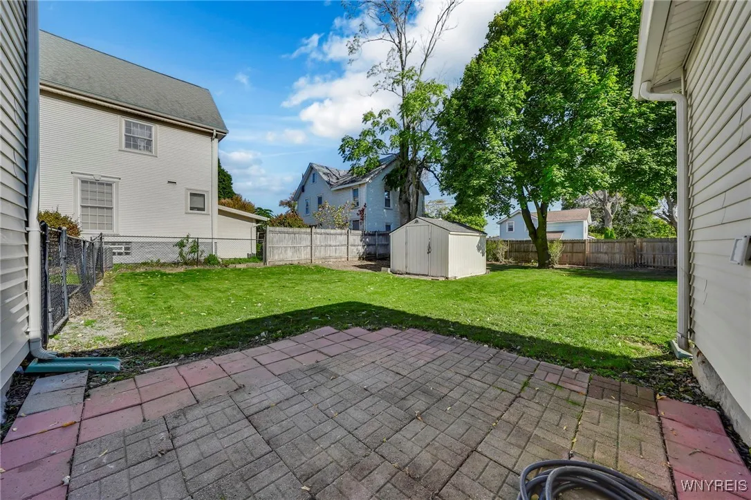 88 Prospect Street, Lockport City, New York 14094, Lockport City, New York 14094, 1 Bedroom Bedrooms, 5 Rooms Rooms,1 BathroomBathrooms,Residential,For Sale,88 Prospect Street, Lockport City, New York 14094,0,B1649106