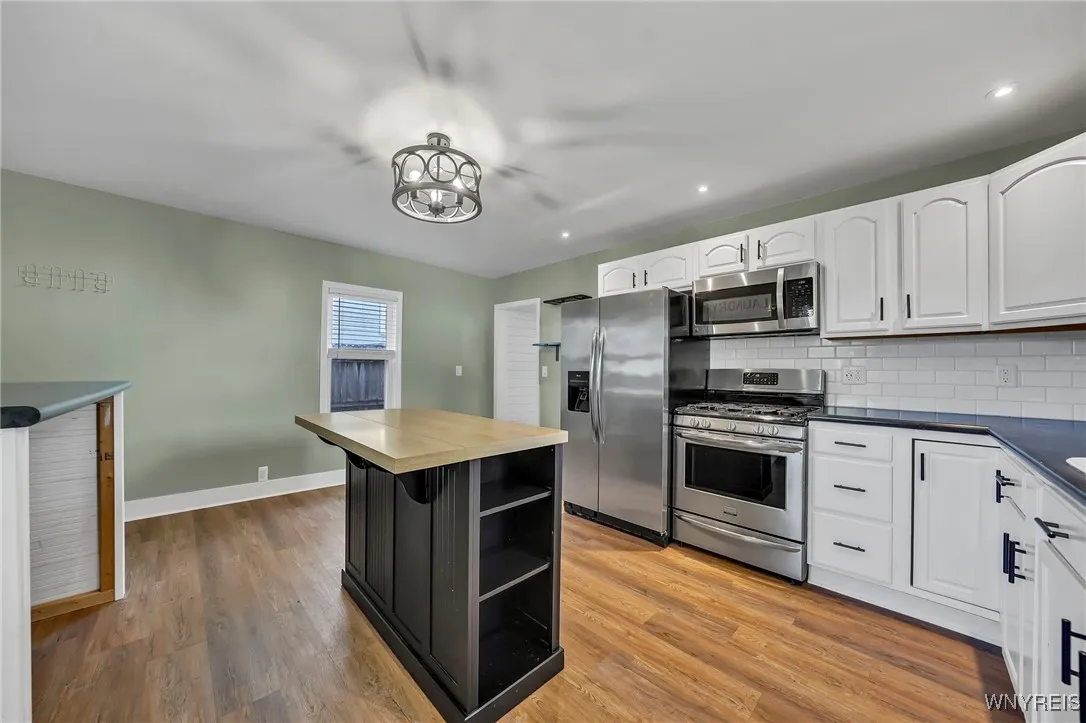 88 Prospect Street, Lockport City, New York 14094, Lockport City, New York 14094, 1 Bedroom Bedrooms, 5 Rooms Rooms,1 BathroomBathrooms,Residential,For Sale,88 Prospect Street, Lockport City, New York 14094,0,B1649106