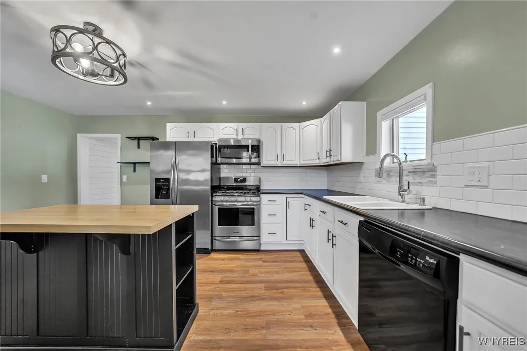 88 Prospect Street, Lockport City, New York 14094, Lockport City, New York 14094, 1 Bedroom Bedrooms, 5 Rooms Rooms,1 BathroomBathrooms,Residential,For Sale,88 Prospect Street, Lockport City, New York 14094,0,B1649106